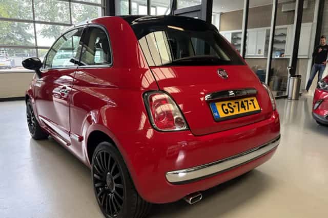 Fiat 500 (2015) thumbnail 1