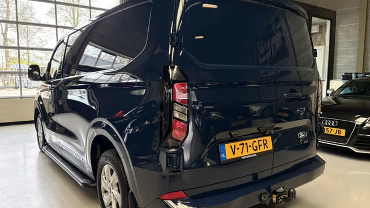 Ford Exterior Colour — foto 1