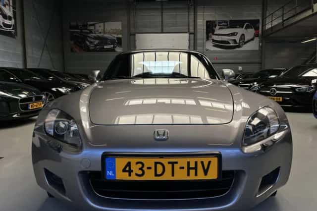 Honda S2000 (2000) thumbnail 3