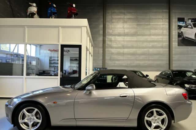 Honda S2000 (2000) thumbnail 4