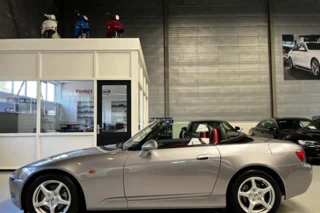 Honda S2000 (2000) thumbnail 6
