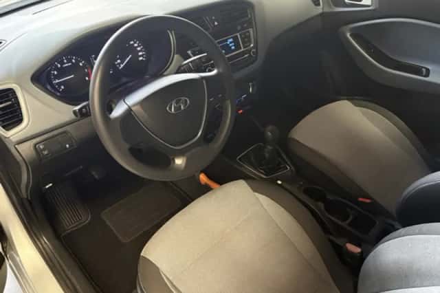 Hyundai Exterior Colour (2015) thumbnail 2