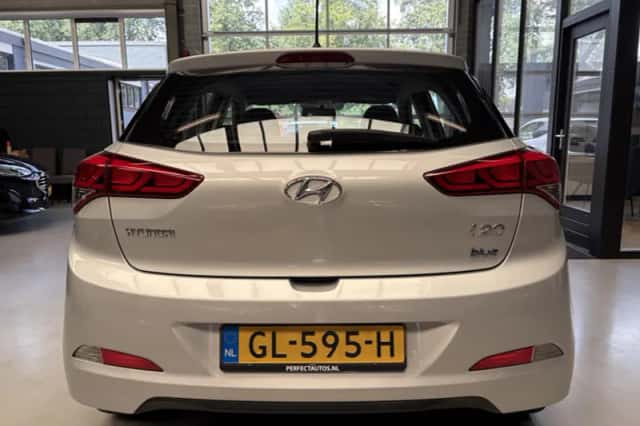 Hyundai Exterior Colour (2015) thumbnail 6