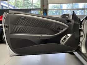 Mercedes-Benz Exterior Colour thumbnail 13