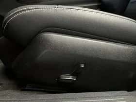 Mercedes-Benz Exterior Colour (2009) thumbnail 14