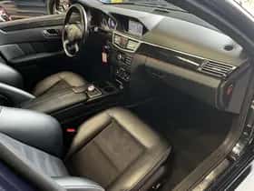 Mercedes-Benz Exterior Colour (2009) thumbnail 19
