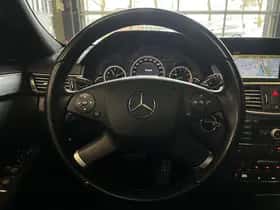 Mercedes-Benz Exterior Colour (2009) thumbnail 22