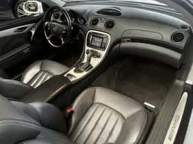Mercedes-Benz Exterior Colour thumbnail 26