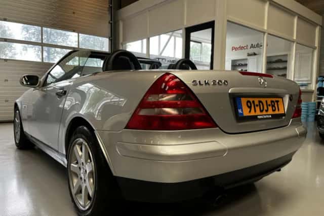 Mercedes-Benz SLK-Klasse (1999) thumbnail 1