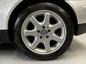 Mercedes-Benz Exterior Colour thumbnail 6