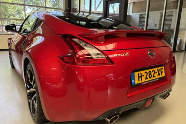 Nissan 370Z (2018) thumbnail 1