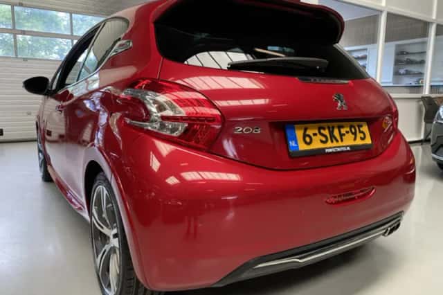 Peugeot 208 (2013) thumbnail 1