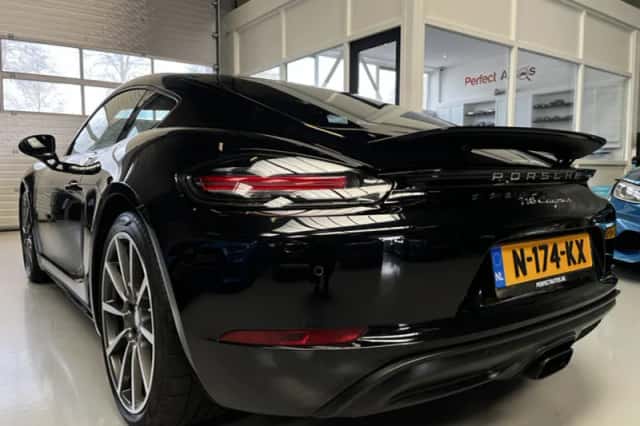 Porsche 718 (2017) thumbnail 6