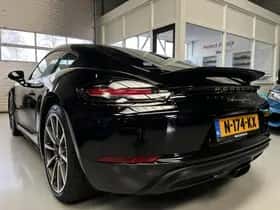 Porsche Exterior Colour (2017) thumbnail 6