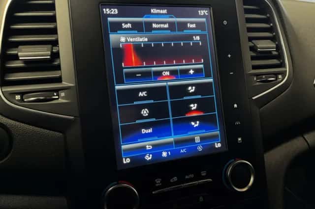 Renault Mégane (2018) thumbnail 6