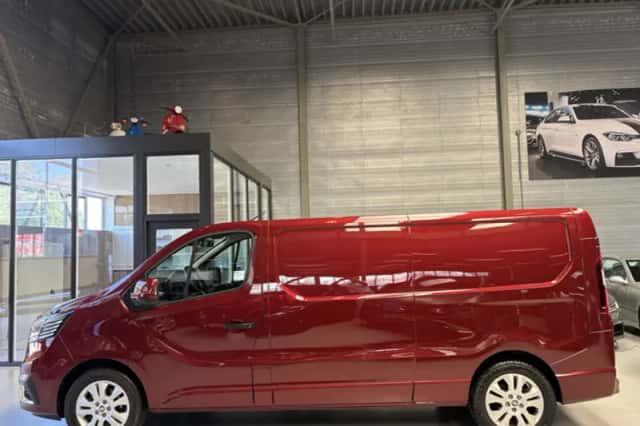Renault Trafic (2024) thumbnail 4