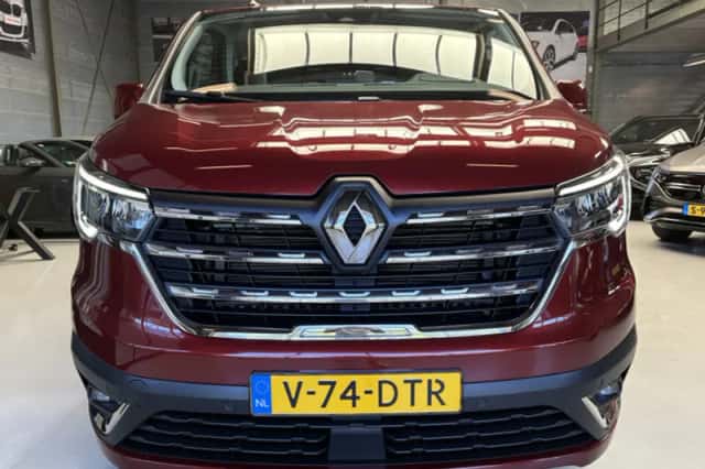 Renault Trafic (2024) thumbnail 5