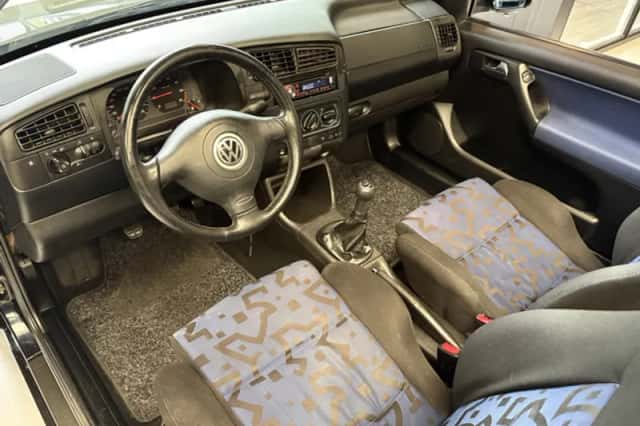 Volkswagen Golf (1998) thumbnail 3