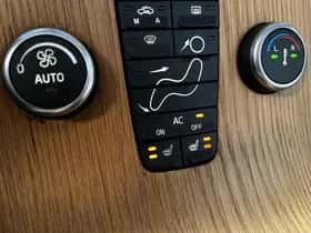 Volvo Exterior Colour thumbnail 23