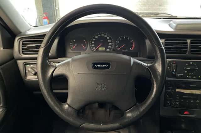 Volvo V70 (1997) thumbnail 4