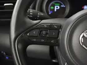 Toyota Yaris (2023) thumbnail 16