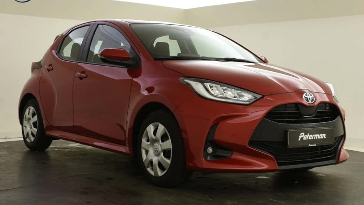 Toyota Yaris (2023) — foto 1