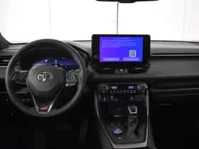 Toyota RAV4 (2023) thumbnail 4