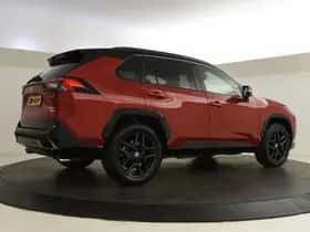Toyota RAV4 (2023) thumbnail 7