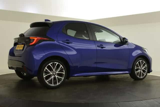 Toyota Yaris (2024) thumbnail 2