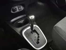 Toyota Yaris (2017) thumbnail 21