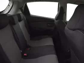 Toyota Yaris (2017) thumbnail 24