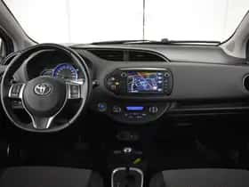 Toyota Yaris (2017) thumbnail 4