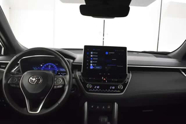 Toyota Corolla (2024) thumbnail 4