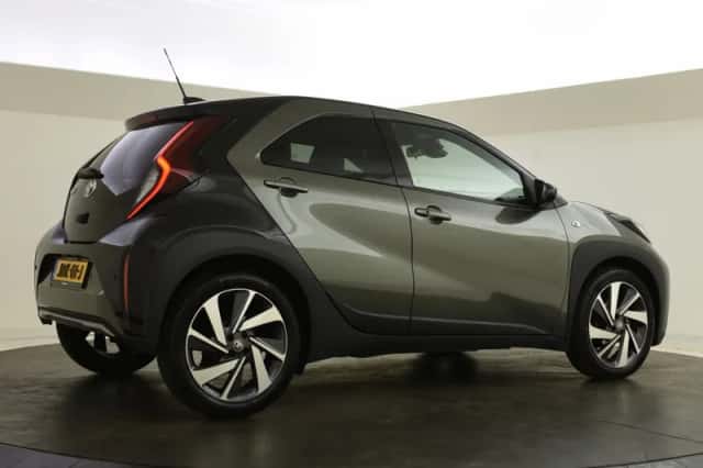 Toyota Aygo (2023) thumbnail 2