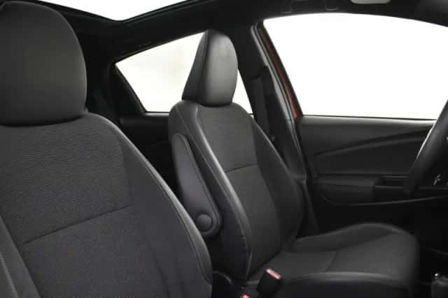 Toyota Yaris (2019) thumbnail 4