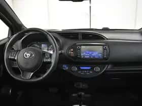 Toyota Yaris (2019) thumbnail 4