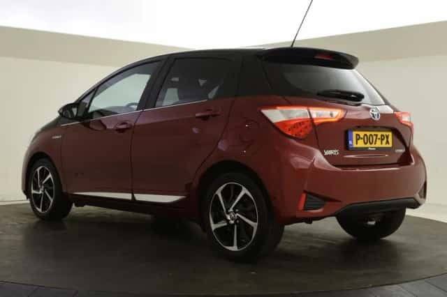 Toyota Yaris (2019) thumbnail 6