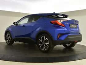 Toyota C-HR (2018) thumbnail 6