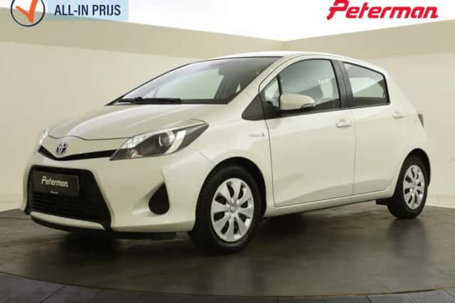 Toyota Yaris (2014) thumbnail 1