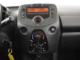 Toyota Aygo (2022) thumbnail 11