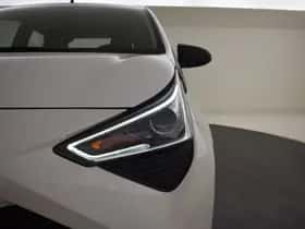 Toyota Aygo (2022) thumbnail 13