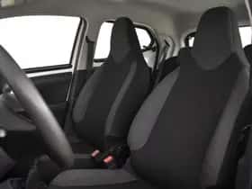 Toyota Aygo (2022) thumbnail 14