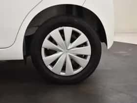 Toyota Aygo (2022) thumbnail 16