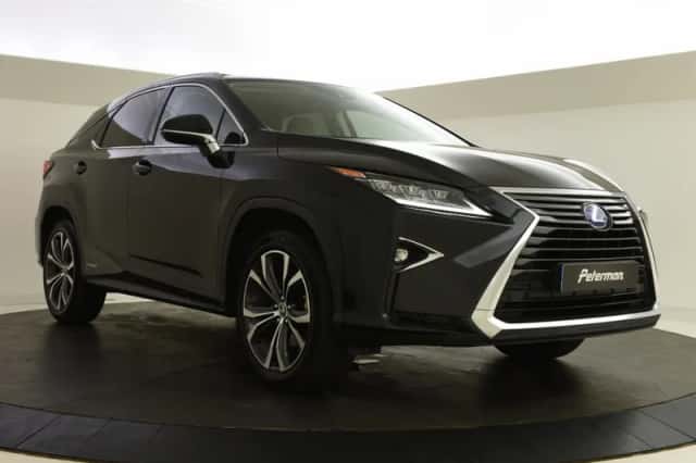 Lexus RX (2020) thumbnail 2