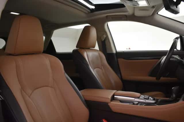 Lexus RX (2020) thumbnail 3