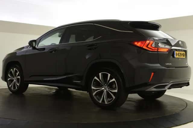 Lexus RX (2020) thumbnail 6