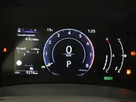 Lexus LBX (2024) thumbnail 16