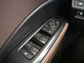 Lexus LBX (2024) thumbnail 24