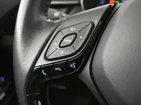 Toyota C-HR (2023) thumbnail 22