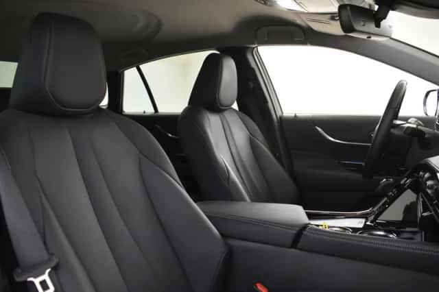 Toyota Mirai (2021) thumbnail 4